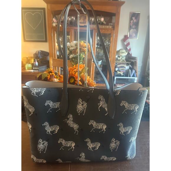 Kate Spade All Day Dancing Zebras Large Tote EUC Women's & Detachable Wristlet - Picture 5 of 16